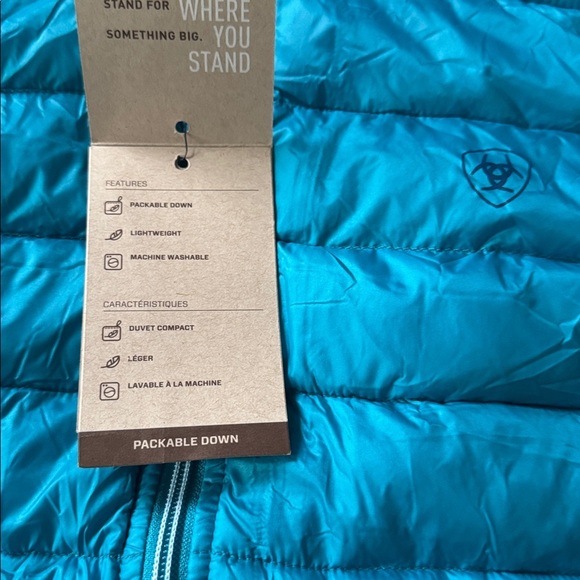 Ariat ideal down packable lightweight atomic blue zipper vest small NWT - Picture 4 of 7